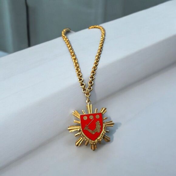 Vince aut morire Amulet Necklace - Picture 1 of 4